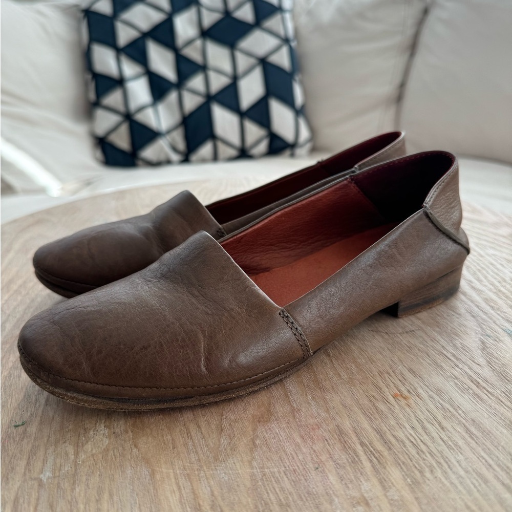 AERIN Chocolate Brown Hamilton Leather Flats Size 6.5